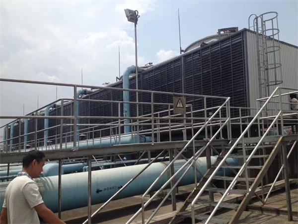 閉式冷卻塔與開式冷卻塔的區(qū)別(閉式冷卻塔與開式冷卻塔哪個好)