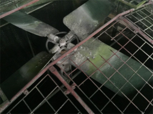 工業(yè)冷卻塔收水器飄水的控制措施